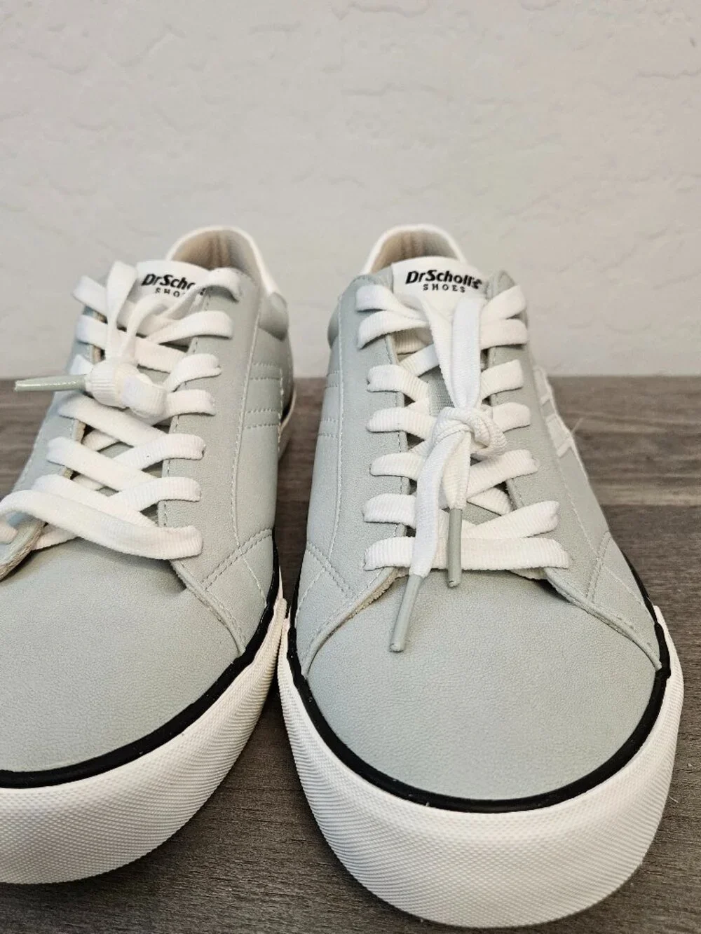Dr. Scholls Light Green Canvas Chevron Platform Sneakers - Size 9